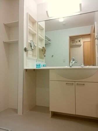 ロイヤルコート Bの物件内観写真